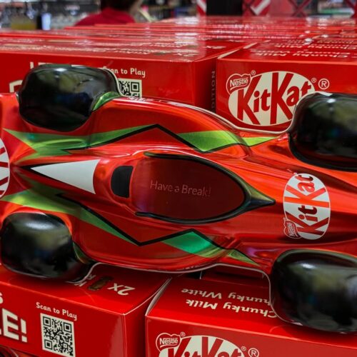 Kit Kat F1 Let´s Race - Lata c/ Chocolates x 140g